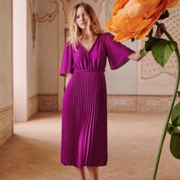Sezane Dresses & Skirts - Sezane Florencia Dress in fuchsia, FR size 36 (US size 4).